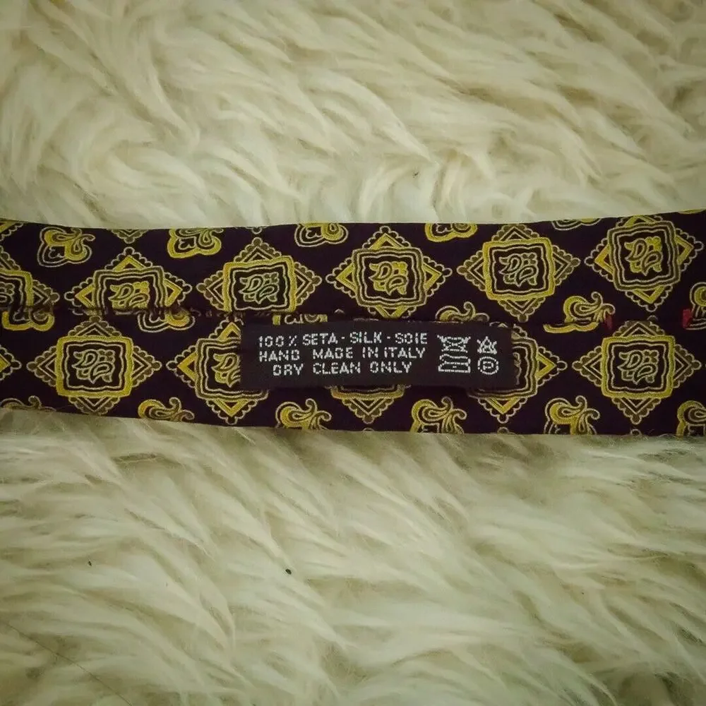 Brioni Designer Silk Burgundy Yellow Print 3.5 inches Classic Width Tie Necktie